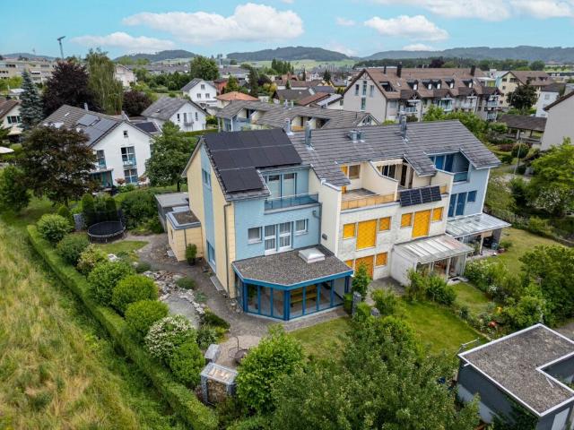 5.5 Zimmer Reiheneckhaus mit traumhaftem Garten gepflegt & top gelegen