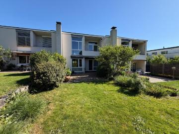 5.5 Zimmer Reiheneinfamilienhaus in Bottmingen