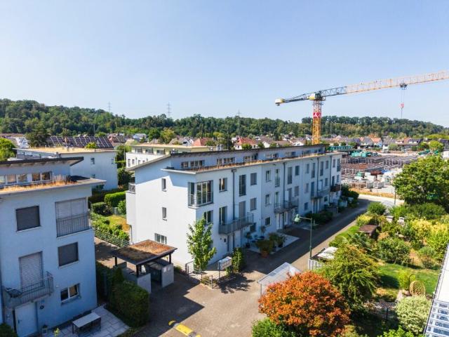 5.5 Zimmer Reiheneinfamilienhaus mit Sitzplatz, Garten und zusätzlichem Balkon