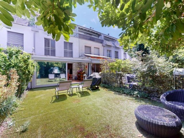 5.5 Zimmer Reiheneinfamilienhaus mit Wintergarten, Terrasse und gepflegtem Garten im Reinacherhof
