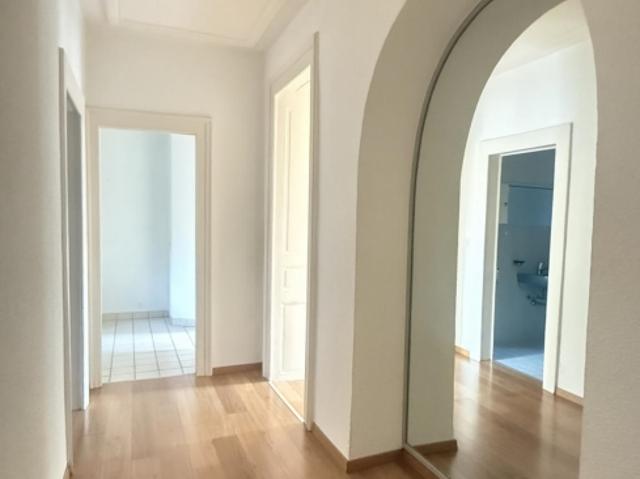5,5 Zimmer Wohnung im ersten Stock in Lausanne – befristet