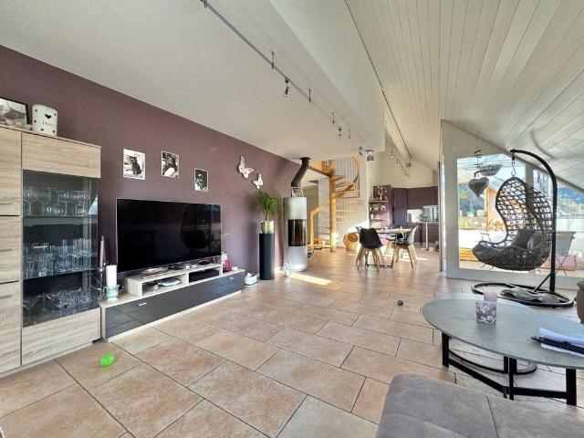 5.5 Zimmer, 140 m², 2. Stock