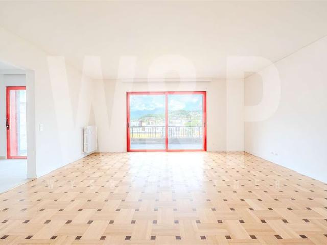 5.5 Zimmer, 140 m², 3. Stock