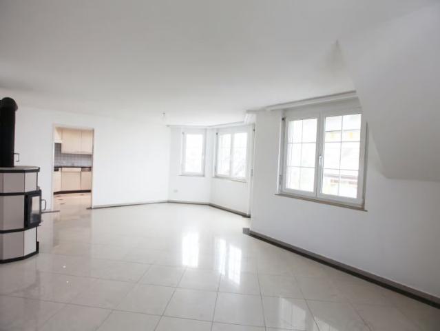 5.5 Zimmer, 140 m², 3. Stock