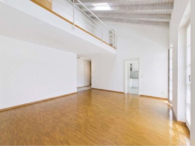 5.5 Zimmer, 144 m², 2. Stock