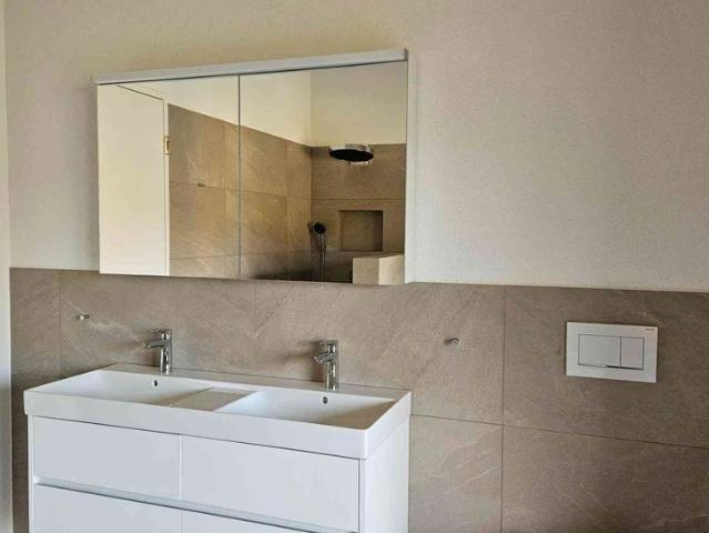5.5 Zimmer, 145 m²