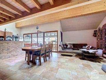 5.5 Zimmer, 145 m², 2. Stock