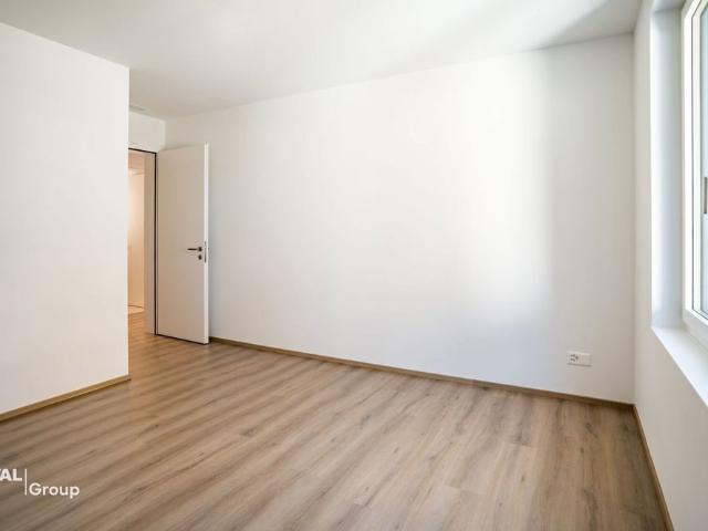 5.5 Zimmer, 145 m², 2. Stock