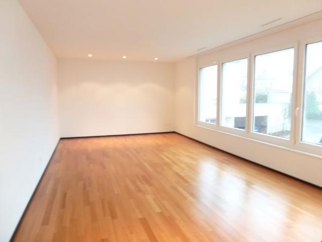 5.5 Zimmer, 145 m²