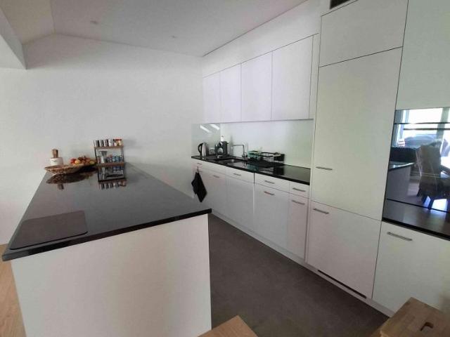 5.5 Zimmer, 145 m², 3. Stock