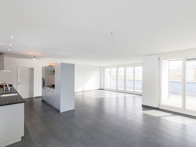 5.5 Zimmer, 146 m², 3. Stock
