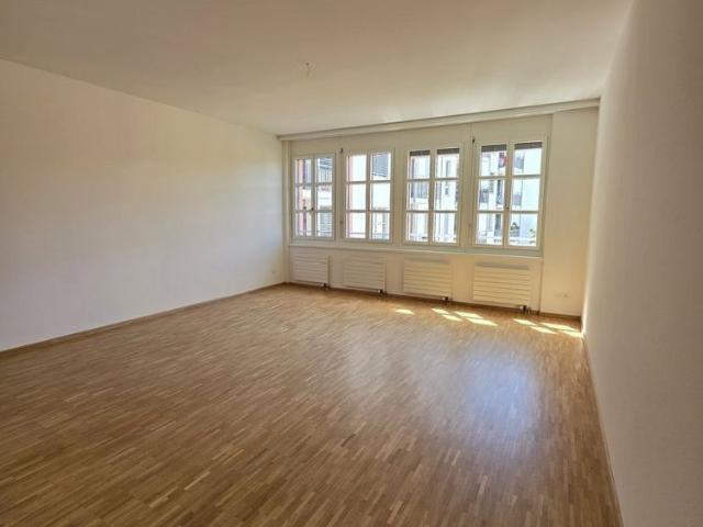 5.5 Zimmer, 148 m², 2. Stock