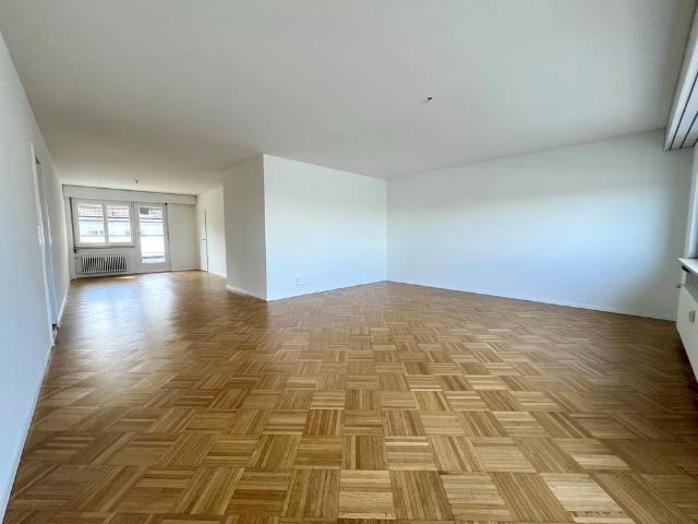 5.5 Zimmer, 150 m², 4. Stock