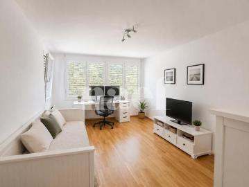 5.5 Zimmer, 157 m², 2. Stock