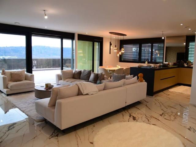 5.5 Zimmer, 154 m², 4. Stock