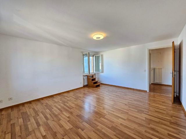 5.5 Zimmer, 156 m², 2. Stock