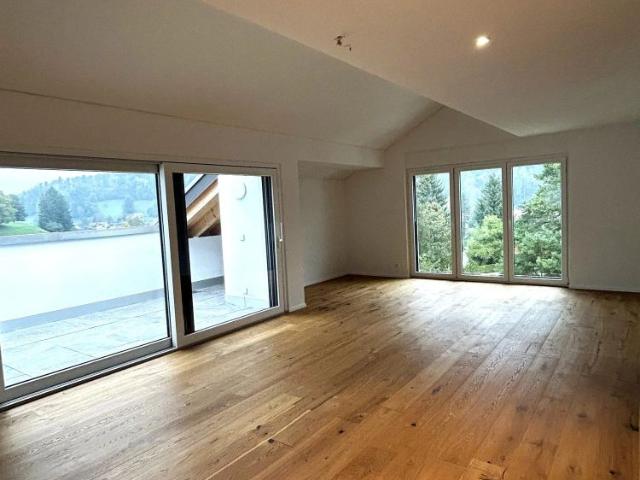 5.5 Zimmer, 158 m², 3. Stock
