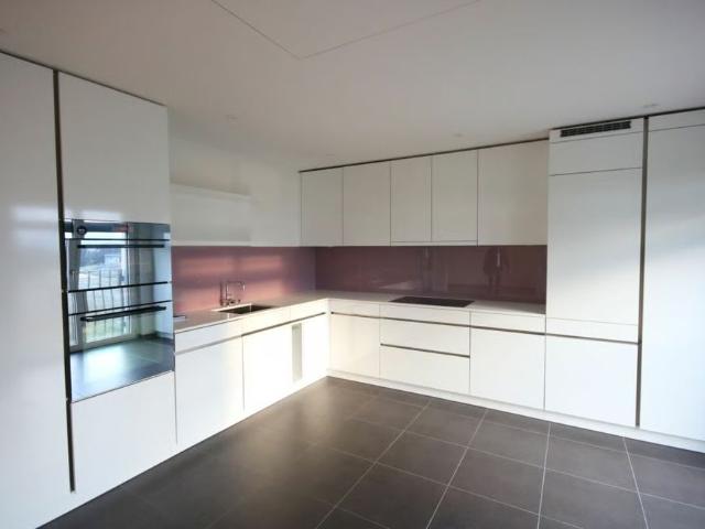 5.5 Zimmer, 163 m², 2. Stock