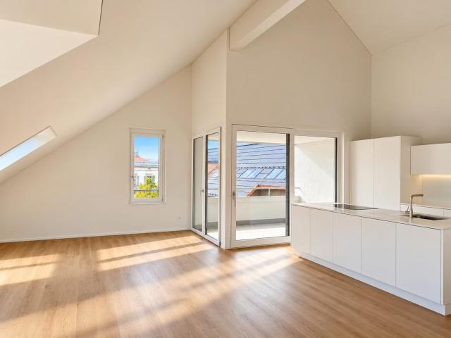 5.5 Zimmer, 160 m², 3. Stock