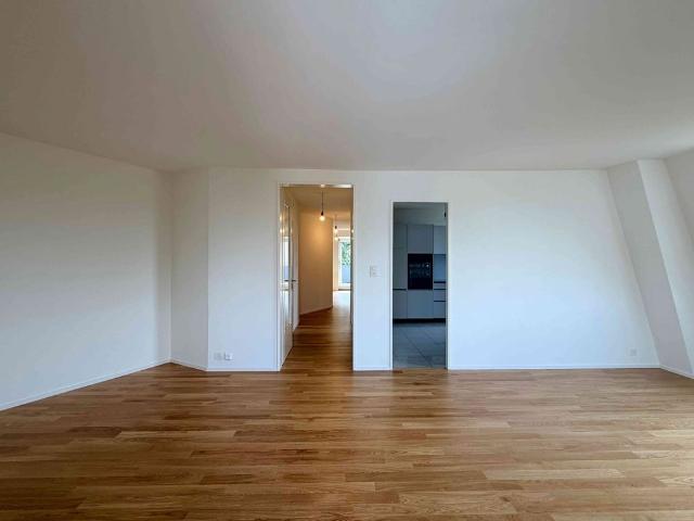 5.5 Zimmer, 160 m², 3. Stock