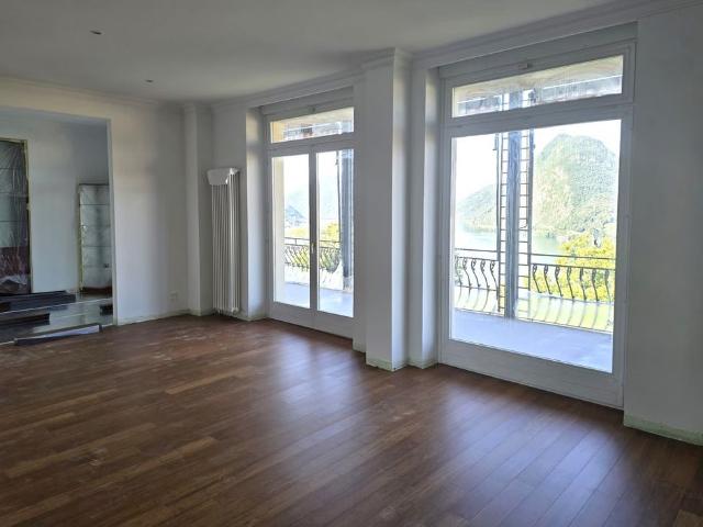 5.5 Zimmer, 160 m², 3. Stock