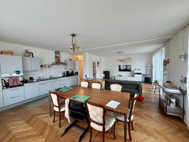 5.5 Zimmer, 161 m², 1. Stock
