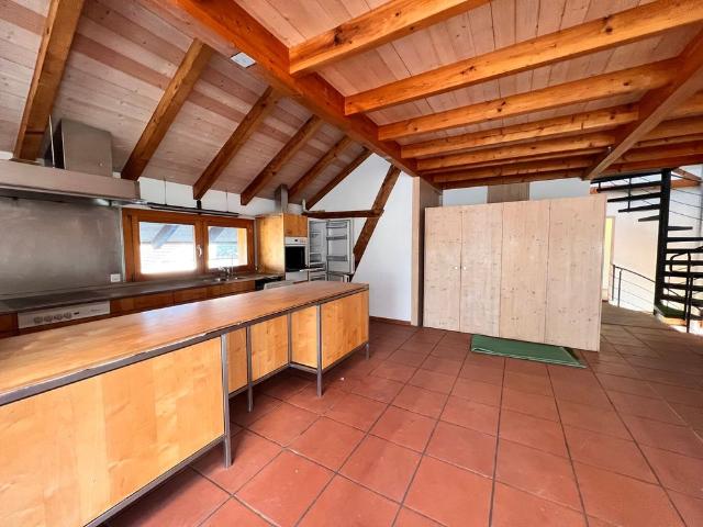 5.5 Zimmer, 164 m², 1. Stock