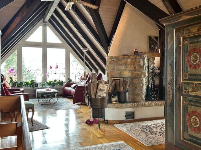 5.5 Zimmer, 168 m², 2. Stock