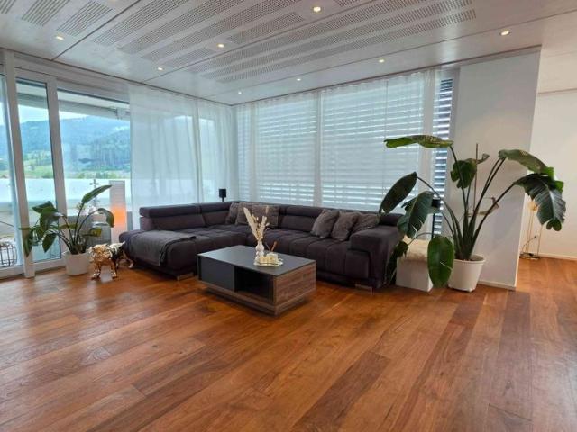 5.5 Zimmer, 168 m², 3. Stock
