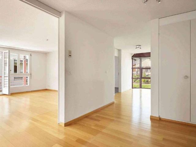5.5 Zimmer, 170 m², 1. Stock