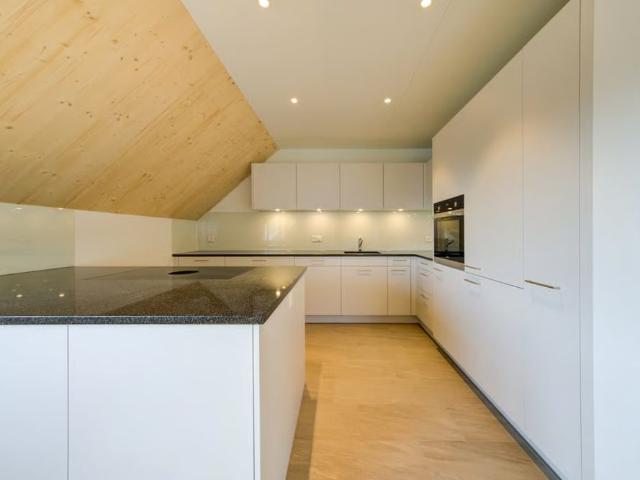 5.5 Zimmer, 170 m², 3. Stock