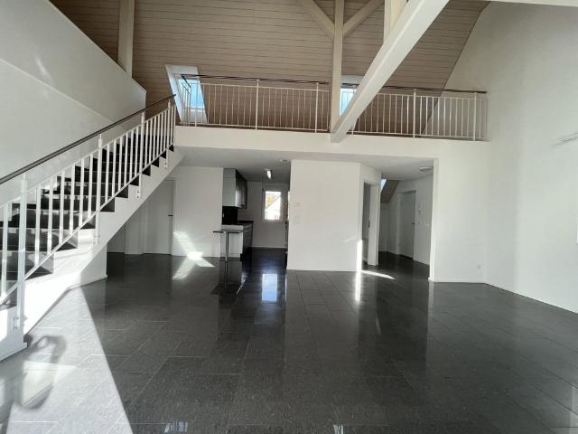 5.5 Zimmer, 175 m², 2. Stock
