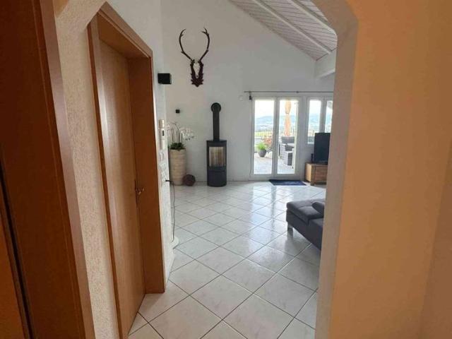 5.5 Zimmer, 180 m², 1. Stock