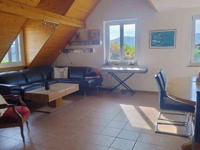 5.5 Zimmer, 180 m², 2. Stock