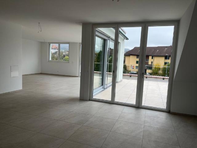 5.5 Zimmer, 180 m², 2. Stock