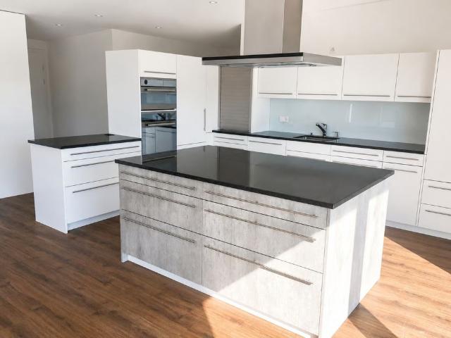 5.5 Zimmer, 184 m², 3. Stock