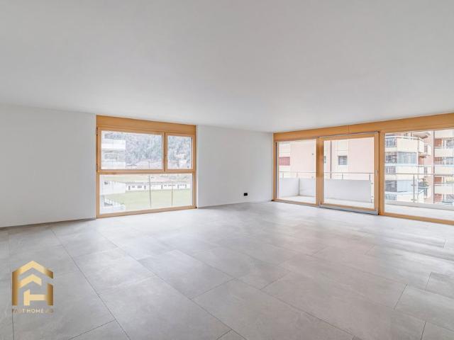 5.5 Zimmer, 186 m²