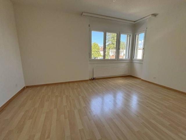 5.5 Zimmer, 190 m², 2. Stock