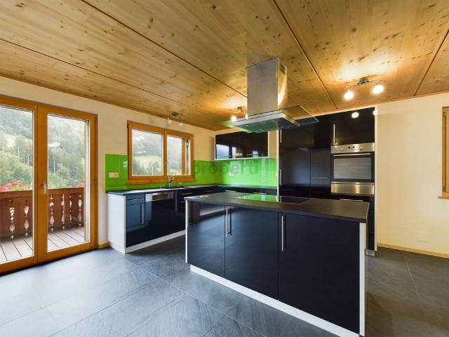 5.5 Zimmer, 100 m², 1. Stock