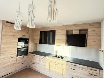 5.5 Zimmer, 109 m², EG