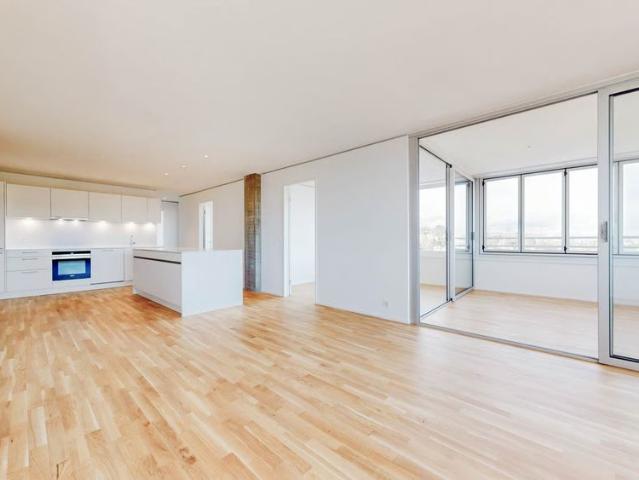 5.5 Zimmer, 115 m², 16. Stock