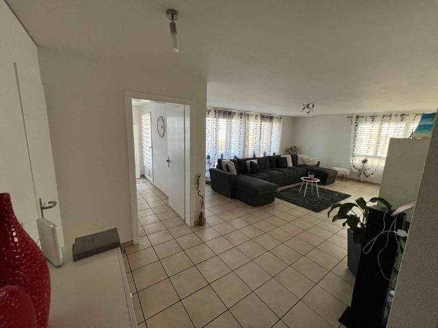 5.5 Zimmer, 120 m², 2. Stock