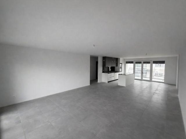 5.5 Zimmer, 125 m², 1. Stock