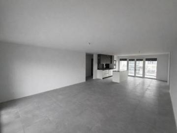 5.5 Zimmer, 125 m², 1. Stock