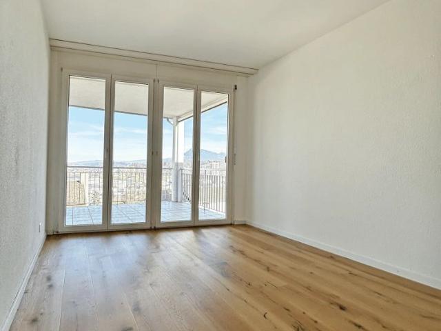 5.5 Zimmer, 125 m², 1. Stock