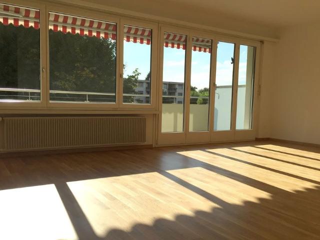 5.5 Zimmer, 125 m², 1. Stock