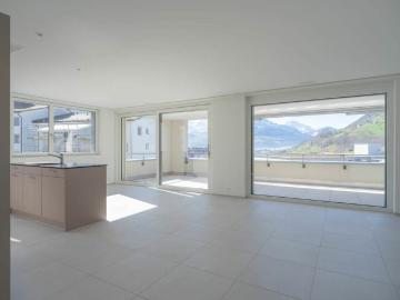 5.5 Zimmer, 125 m², 1. Stock