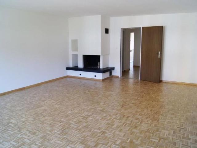 5.5 Zimmer, 125 m², 1. Stock
