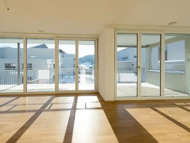 5.5 Zimmer, 126 m², 1. Stock
