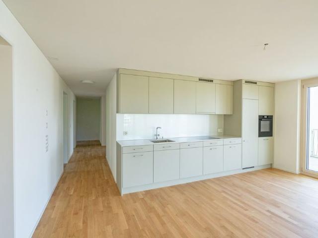 5.5 Zimmer, 126 m², 1. Stock